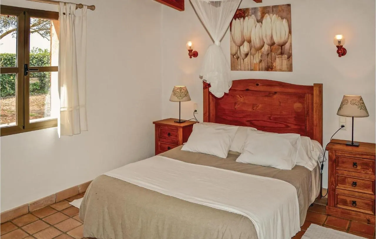 Awesome Home In Biniali With Wifi 0*, Biniali (Majorca)
