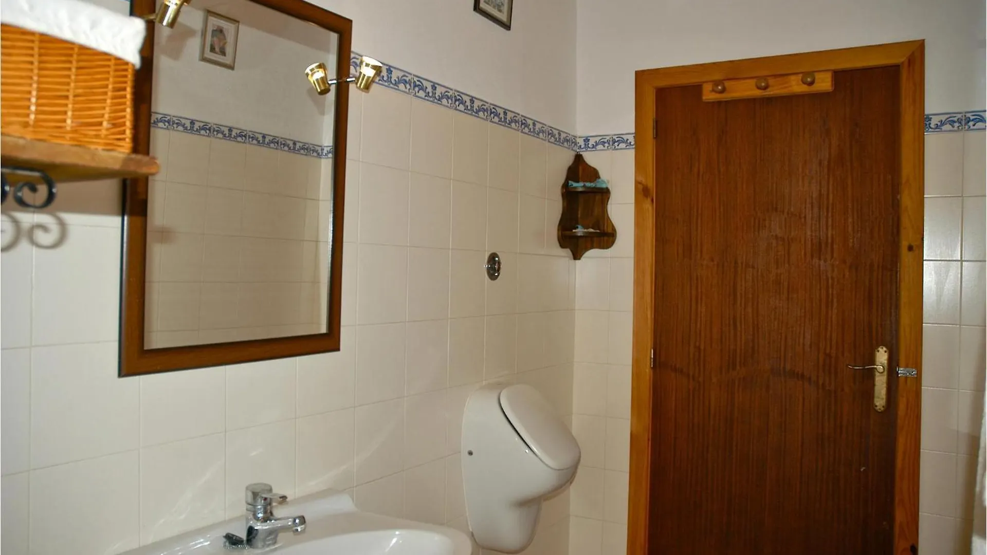Awesome Home In Biniali With Wifi 0*, Biniali (Majorca) Hiszpania
